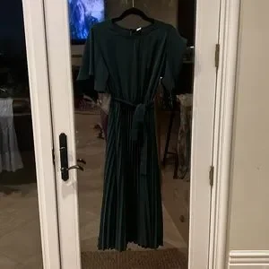 green emerald velvet dress Milumia Women's Spring Wedding Guest Dress Floral Long Sleeve Maxi Dresses  Cocktail Party Black Small at Amazon Women's Clothing store main image 1